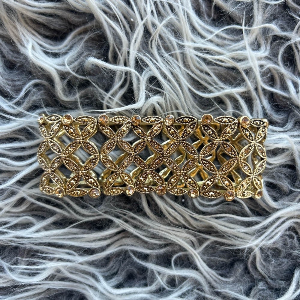 COOKIE LEE Stretch Gold Bracelet Vintage.